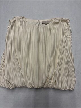 LOFT Cream Pleated Blouson Balloon Hem Top size Medium